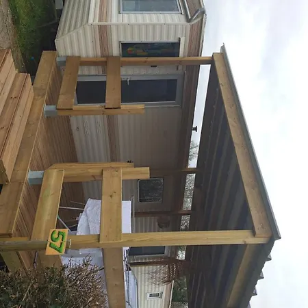 Magnifique Mobil Avec Terrasse Couverte Camping *