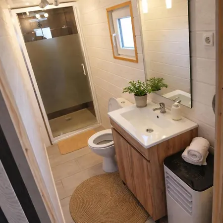 Camping Mobil-home Renove Confort, Terrasse Couverte, Climatisation, Arrivee Autonome Fourmies