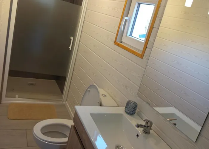 Campsite Mobil-home Renove Confort, Terrasse Couverte, Climatisation, Arrivee Autonome Fourmies